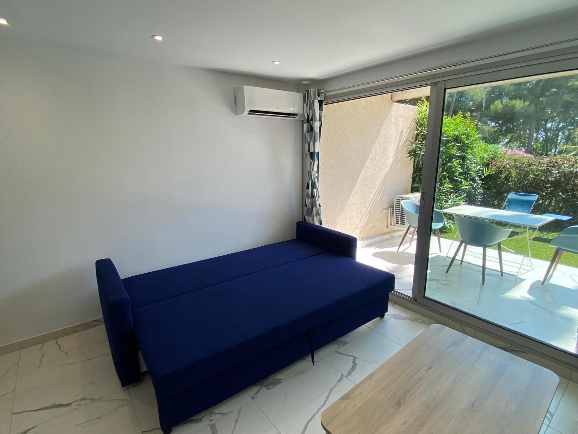 Appartement Face Mer Et Port Santa Lucia Climatise Et Wifi Saint-Raphael  Bagian luar foto